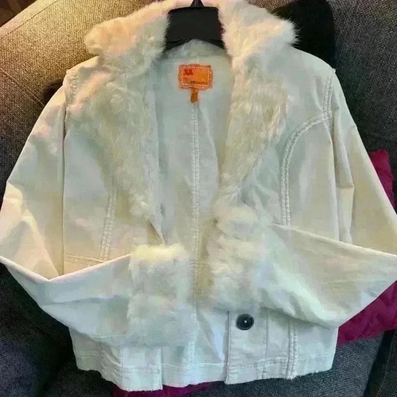 Twill TwentyTwo Fur Collared Blazer/Jacket - Ivory - Size Small - Picture 4 of 4